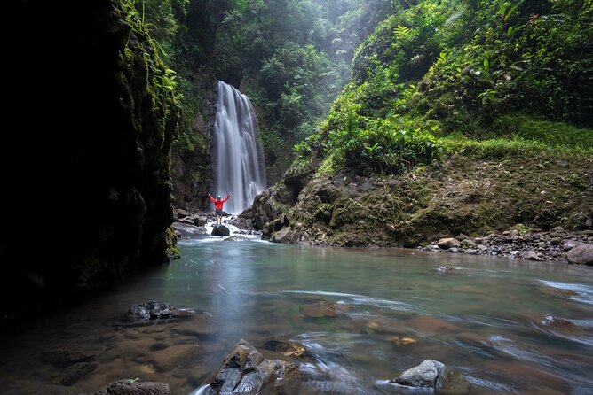 3-in-1 Monteverde Cloud Forest Waterfalls, Wild Trekking and Horseback Riding - Key points at a glance