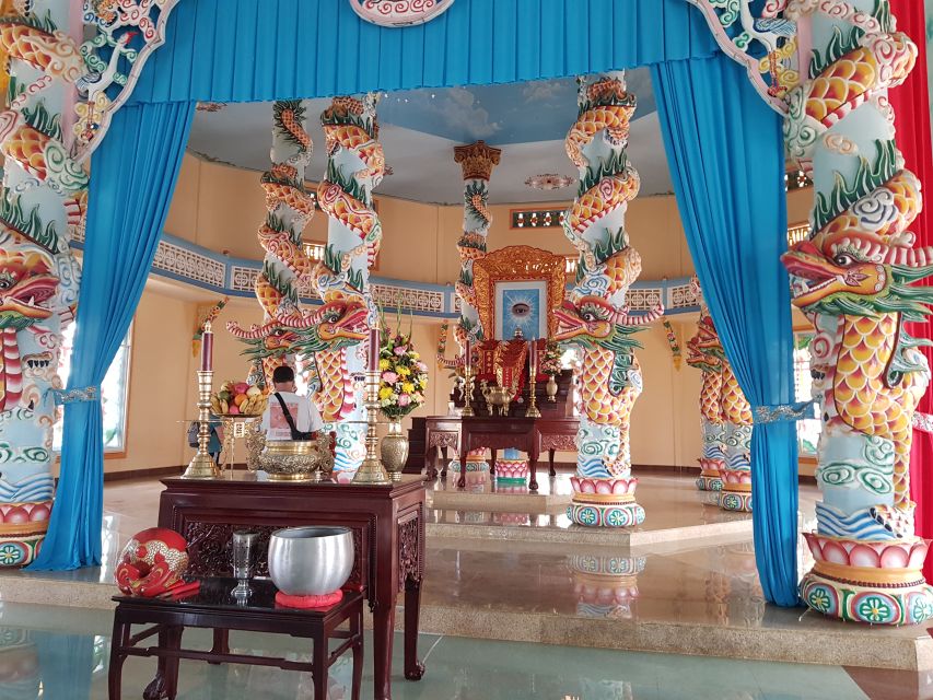 7-hour Datanla waterfall, Clay Tunnel and Holy See temple - Cao Dai Temple and the meaning behind its colors