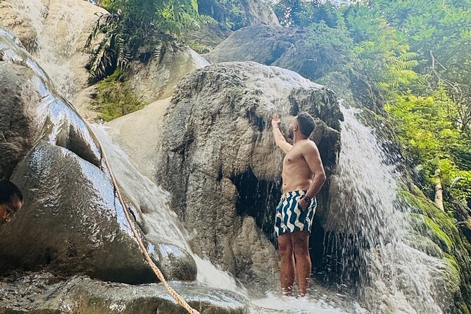 7 Hour Sticky Waterfall and Zipline Adventure - Climbing the unusual Sticky Waterfall