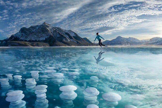 Abraham Ice Bubble/Sunwapta Falls,Snowshoeing,Icefield, Bow&Peyto - Why this Banff day trip packs in so much