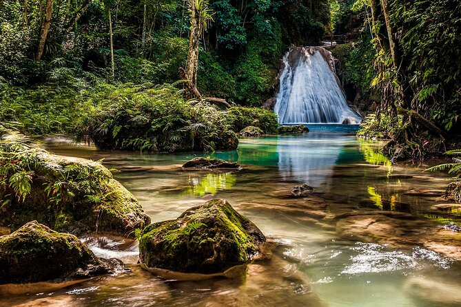 Action Pack Combo: Blue hole, river tubing and Dunn's River Falls - What this Ocho Rios combo is really like