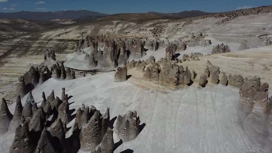 Adventure Day in Arequipa: Pillones Waterfall + Rock Forest - Pampa de Arrieros, a railway gateway left behind