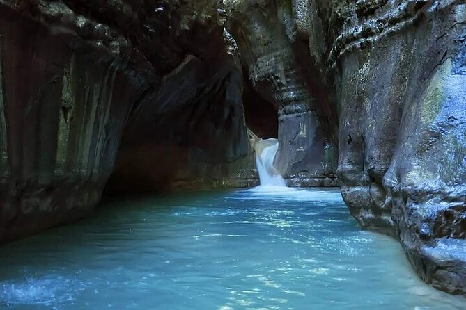 Adventure in the 7 Waterfalls + Typical Lunch and Transportation - Why waterfall number 7 is the main event