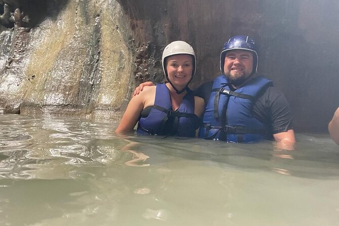 Adventure in the 7 Waterfalls + Typical Lunch and Transportation - The Stone Square adds a local touch