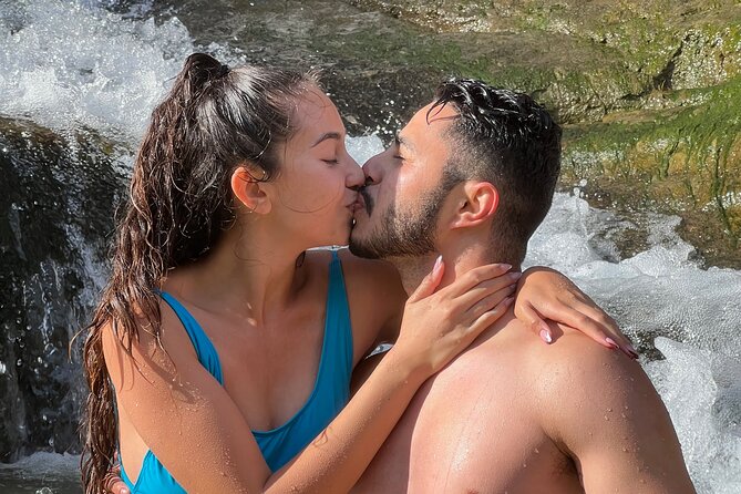Adventures day: Thermal Springs and Waterfalls - Montanejos springs: clear water, caves, and cliffs