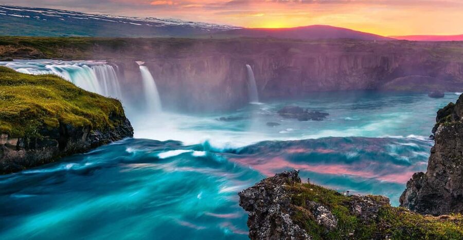 Akureyri Port: Godafoss Waterfall Guided Tour with Pickup - The Akureyri Viewpoint and the final bay views