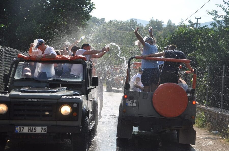 Alanya: Jeep Tour with Dim Cave, Waterfall with Dimcay Lunch - What the $35 price really covers