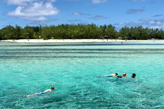All inclusive SPEEDBOAT FULL DAY to ILE AUX CERF & GRSE WATERFALL - BBQ lunch, dessert, and drinks aboard the boat