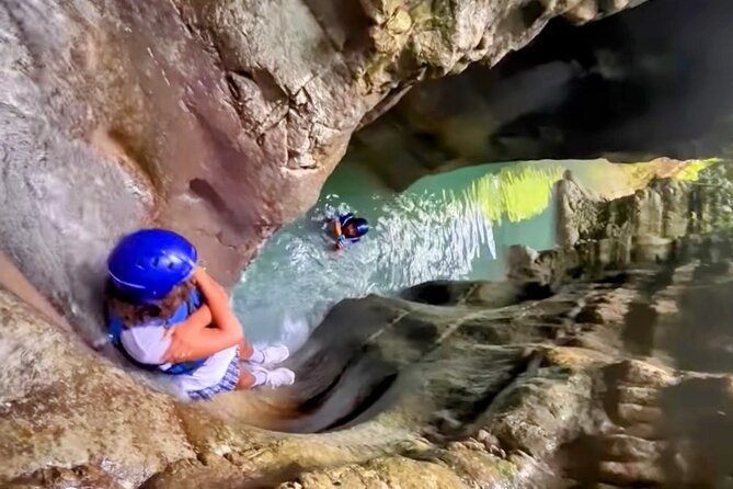 AMBER COVE-TAINO BAY 5 Zip Lines 7 Waterfalls + Locale Food - Guides who make the hard parts easier