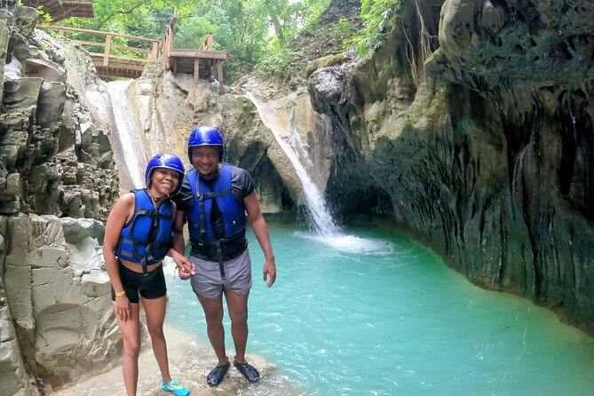 AMBER COVE-TAINO BAY 7 Damajagua Waterfalls + Locale Food - A Dominican lunch that adds real value