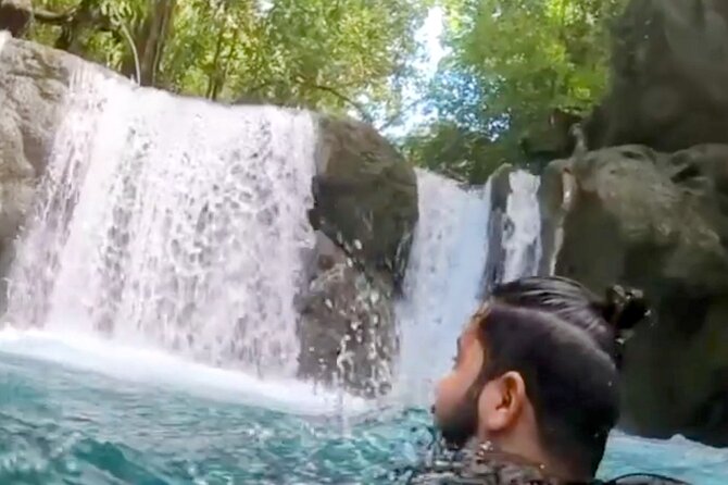 AMBER COVE-TAINO BAY 7 Damajagua Waterfalls + Locale Food - The chocolate stop is useful, but set your expectations