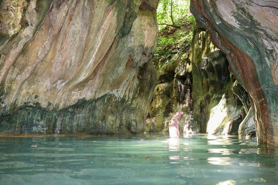 Amber Cove/Taino Bay: 7 Waterfall Tour with Swimming & Lunch - From the cruise port to the Damajagua trailhead