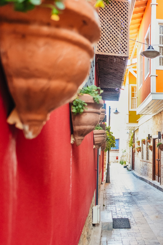 Antalya: City Tour including Waterfalls and Boat tour - A practical lunch stop, with one caveat