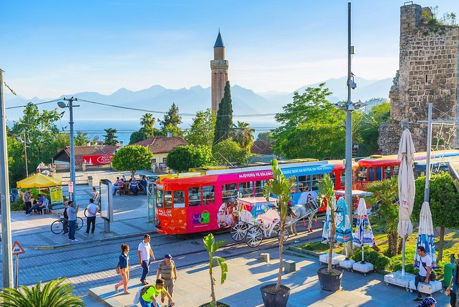 Antalya: City Tour with Boat Trip, Old Town & Waterfalls - Hadrian’s Gate and Kaleici: good sights, not enough wandering