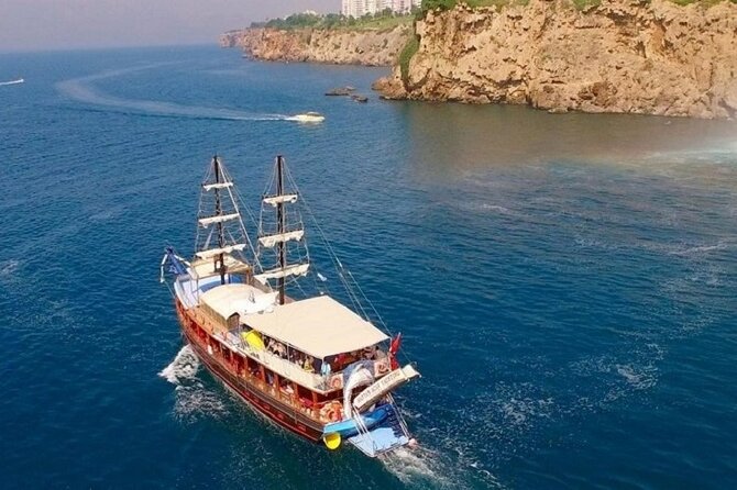 Antalya City Tour with waterfall - One hour on the Antalya marina