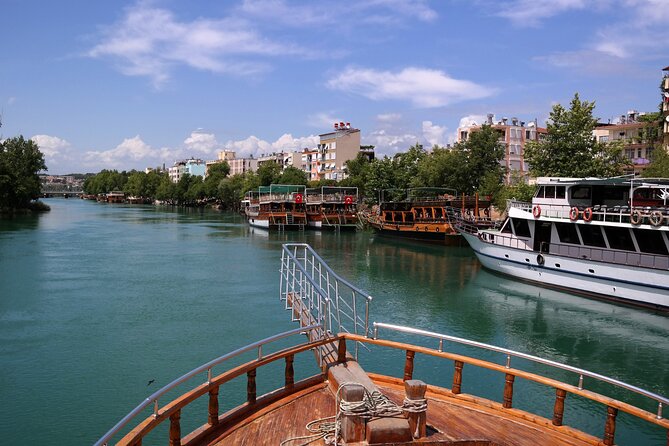 Antalya: Manavgat River Cruise, Waterfalls and Market Tour - The fixed-price stop and the main Manavgat bazaar