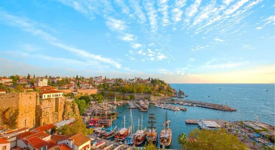 Antalya : Old City Tour w/Cable Car & Waterfalls & Boat Trip - The silver-shop stop and the one part I would question