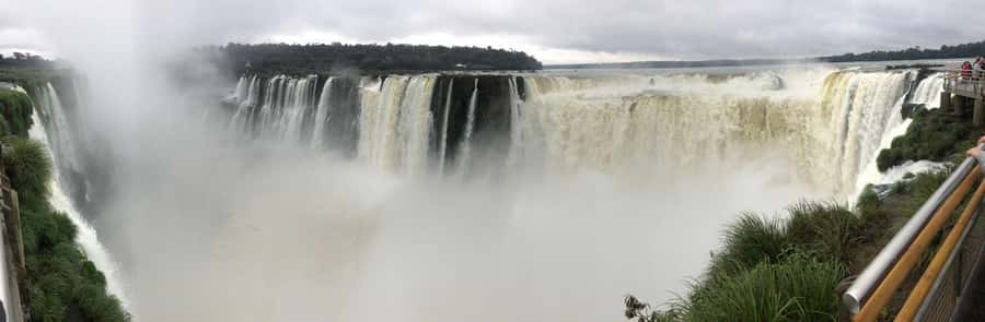 Argentinian Falls Tour + Optional Boat Ride (Private) - Guides who adapt to your pace