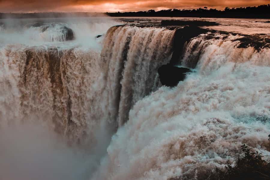 Argentinian Falls Tour + Optional Boat Ride (Private) - What the $89 price really buys