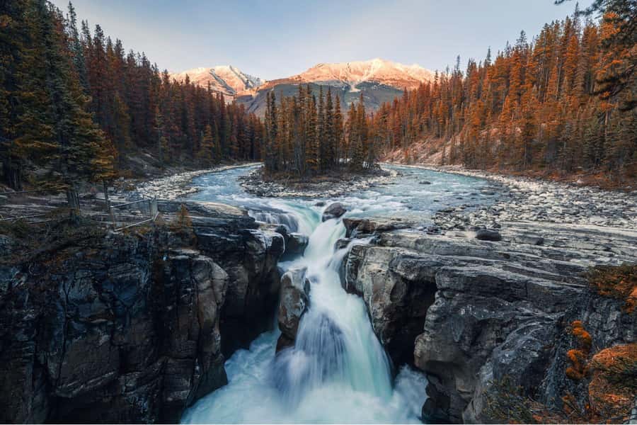 Athabasca Falls/Abraham,Sunwapta Falls, Icefield, Peyto Lake - What to bring for comfort and better photos