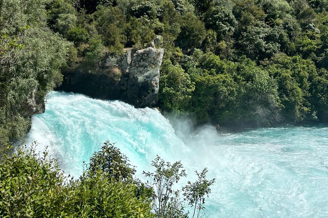 Auckland: Rotorua, Taupo, Waiotapu & Huka Falls Private Trip - The return to Auckland after a full day