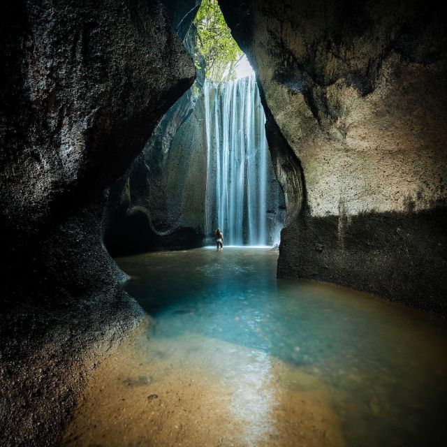 Bali: 3 Waterfalls and Tegalalang Rice Terrace Private Tour - Tukad Cepung: a waterfall inside the rocks
