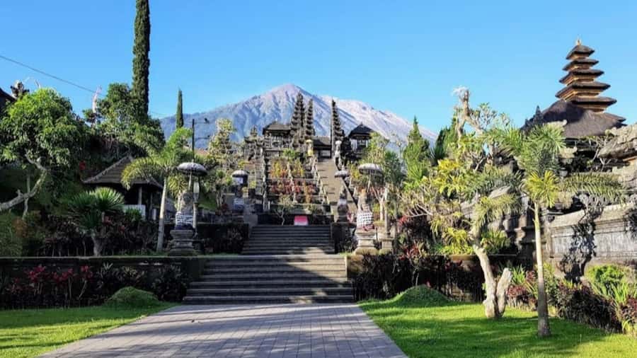 Bali: Besakih temple, Tukad Cepung waterfall, Penglipuran - Why this route works for a full day in Bali