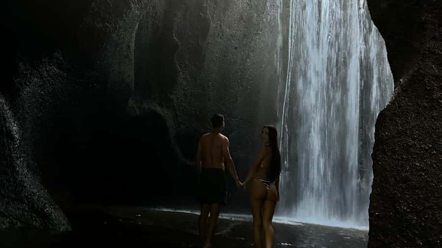Bali: Besakih temple, Tukad Cepung waterfall, Penglipuran - Practical tips for a better day