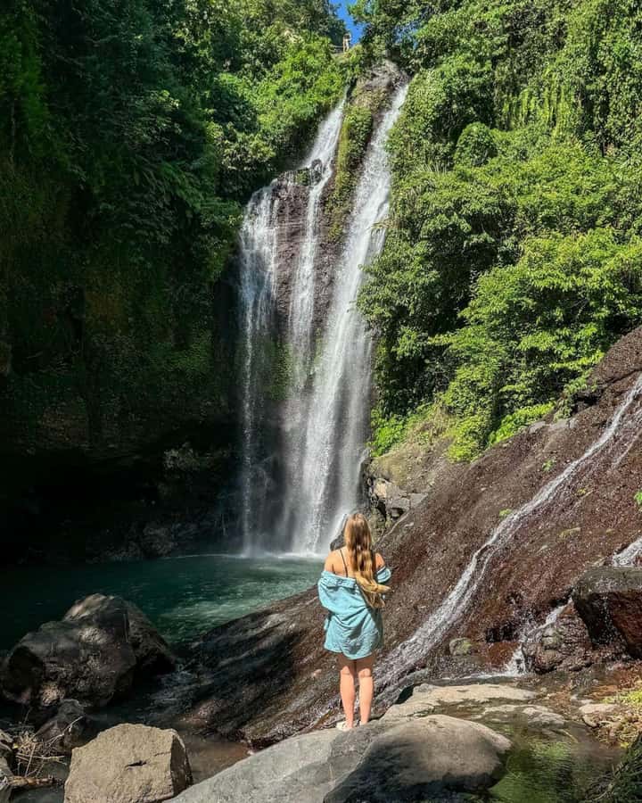 Bali: Cliff Jumping Gitgit Waterfalls & Rice Terrace Tour - Gitgit combines jungle walking with a powerful fall
