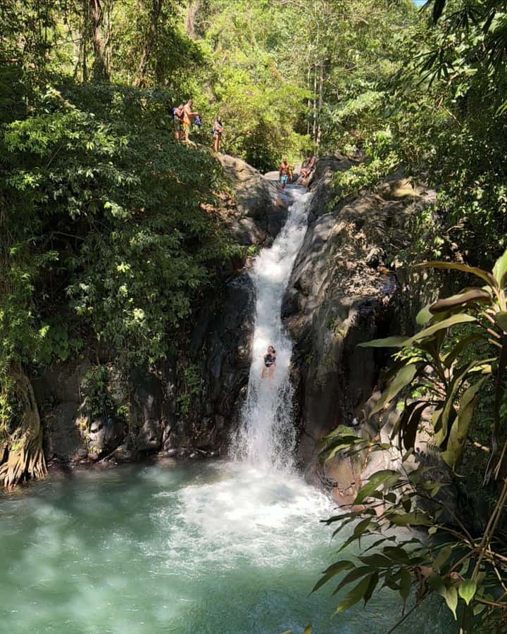 Bali: Cliff Jumping Gitgit Waterfalls & Rice Terrace Tour - Lunch in Singaraja keeps the day practical