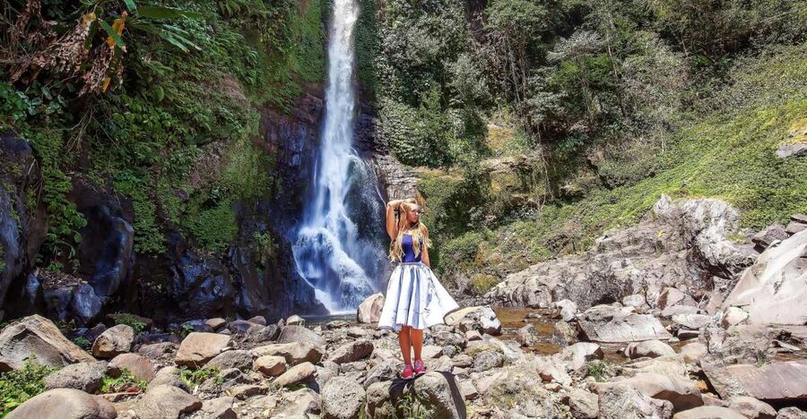 Bali: Gitgit and Alingaling Waterfalls Small Group Tour - Who should book this tour?