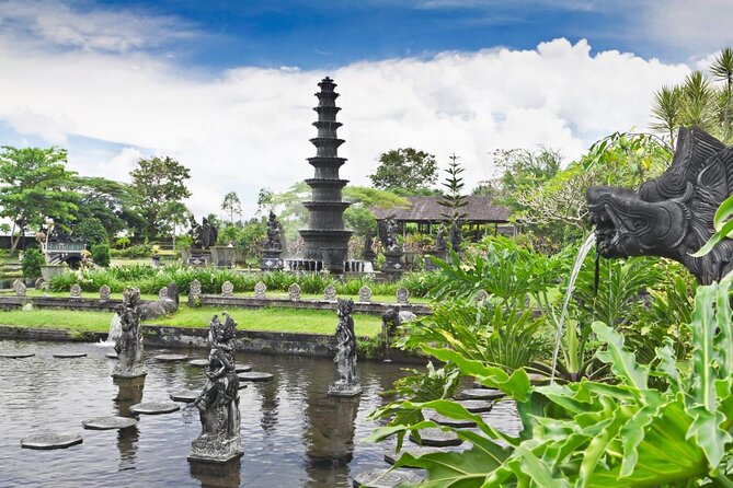 Bali : Instagrams Tour Lempuyang Temple, Tirta Gangga- Tukad Cepung , Tibumana Waterfall - Key Points to Know Before You Go
