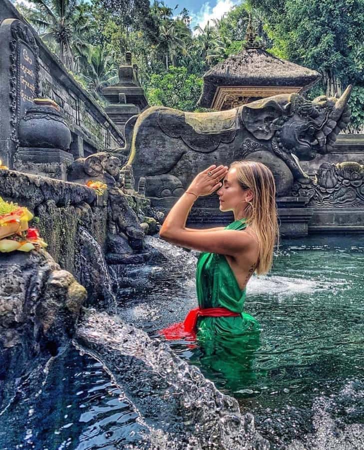 Bali: Kintamani Cafe, Waterfall, Temple and Cretya Ubud Tour - Kintamani cafe and the first mountain views
