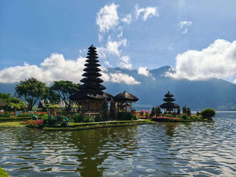 Bali: Lake Temple, Jatiluwih Rice Terrace & Waterfall Tour - Why This Route Works for a Full Day