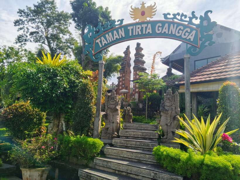 Bali: Lempuyang Temple, Tirta Gangga, and Temesi Waterfall … - Lunch is flexible, but not included