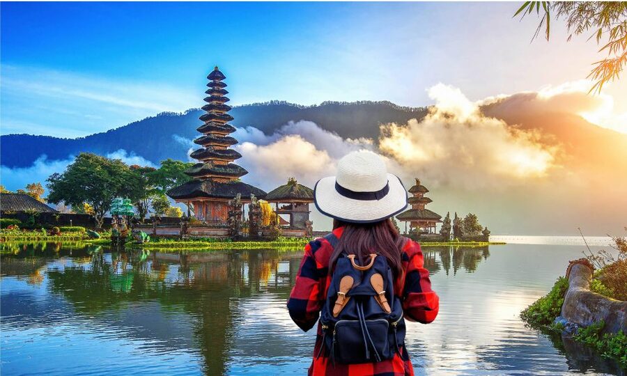 Bali: Secret Garden, Ulun Danu Temple and Waterfall Tour - Sambangan Village and the rice terraces