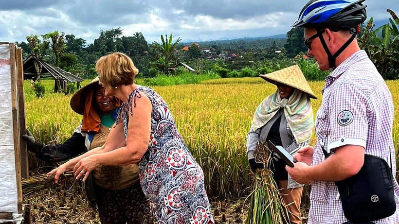 Bali: Sidemen Valley Cycling Tour with Gembleng Waterfall - Gembleng Waterfall: the main nature stop