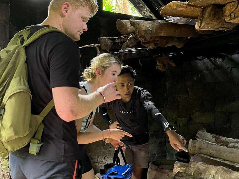 Bali: Sidemen Valley Cycling Tour with Gembleng Waterfall - Coffee at a local warung
