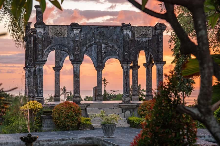 Bali: Tirta Gangga, Taman Ujung and Cepung Waterfall Trip - Tukad Cepung Waterfall Before the Crowds