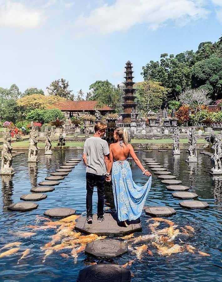 Bali: Trip to Tirta Gangga Palace and Tukad Cepung Waterfall - Lunch is convenient, but check the cost