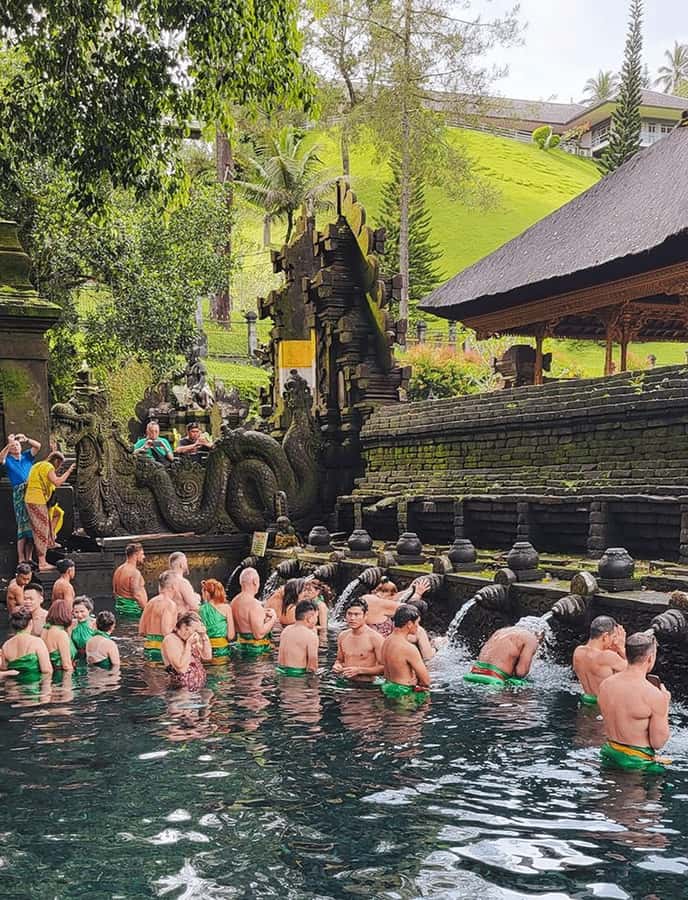 Bali: Trip to Tirta Gangga Palace and Tukad Cepung Waterfall - What $61 really buys you