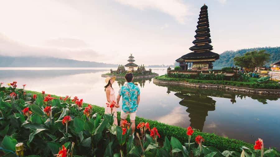 Bali: Water Temple, Waterfalls and Unesco Rice Terrace Tour - Ulun Danu Beratan brings temple calm beside Lake Bratan