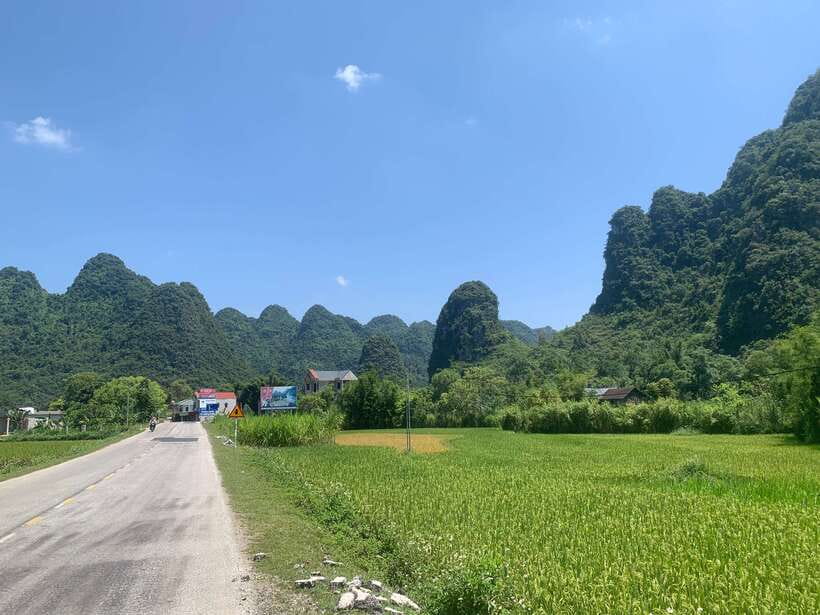 Ban Gioc Waterfall - God Eyes Mountain 1 Day By Car - Lunch near Ban Gioc