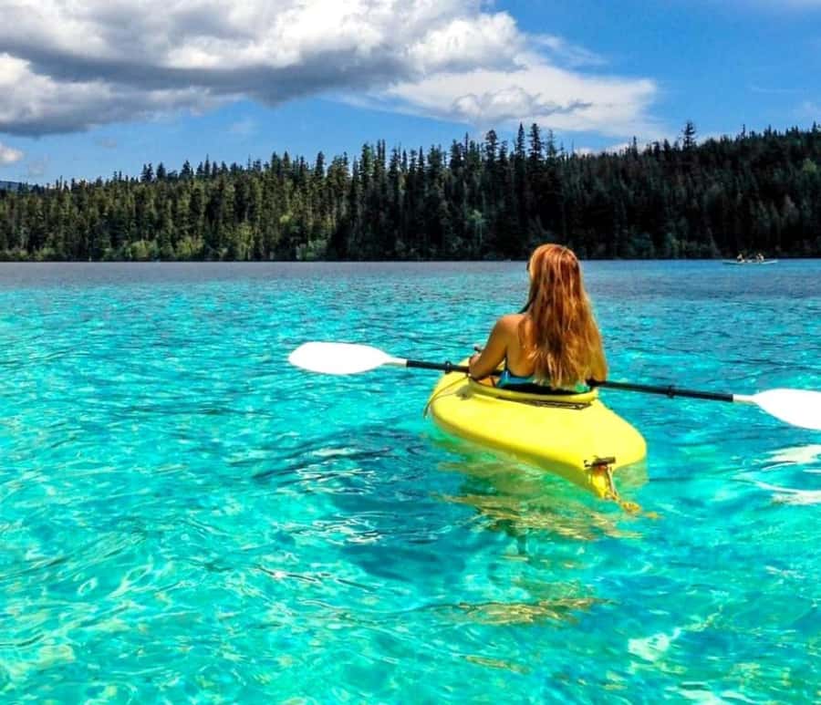 Banff: Gondola, Hot Springs, Bow falls & Three lakes tour - Guides Make or Break This Experience