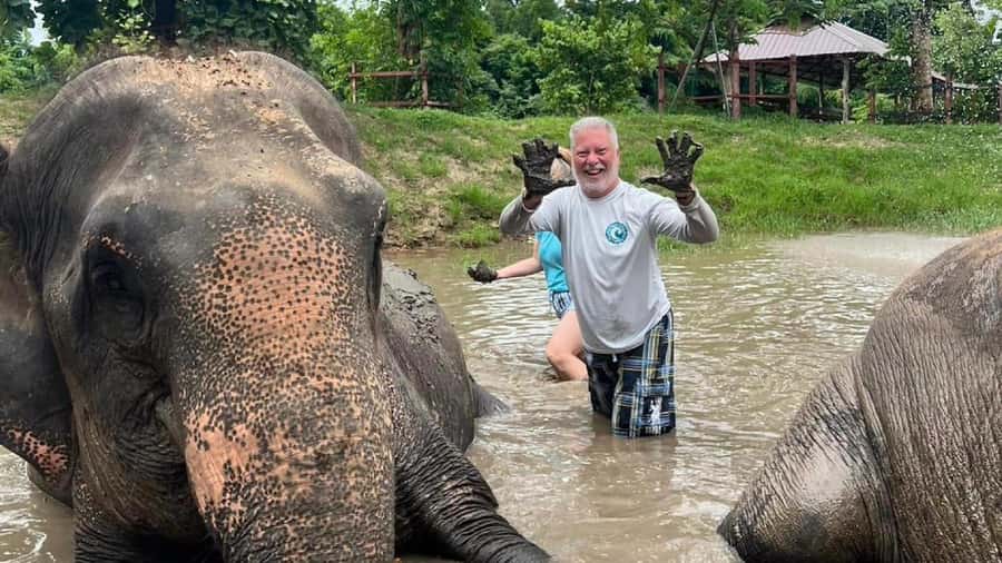 Bangkok: Elephants World & Erawan Waterfall in Kanchanaburi - What the waterfall stop is really like