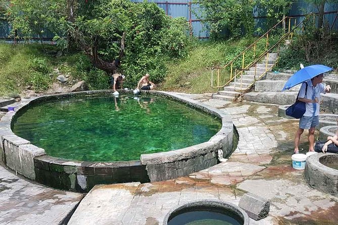 Batu Caves,Waterfalls and Hot Springs Tour With Lunch - Key points to know before booking