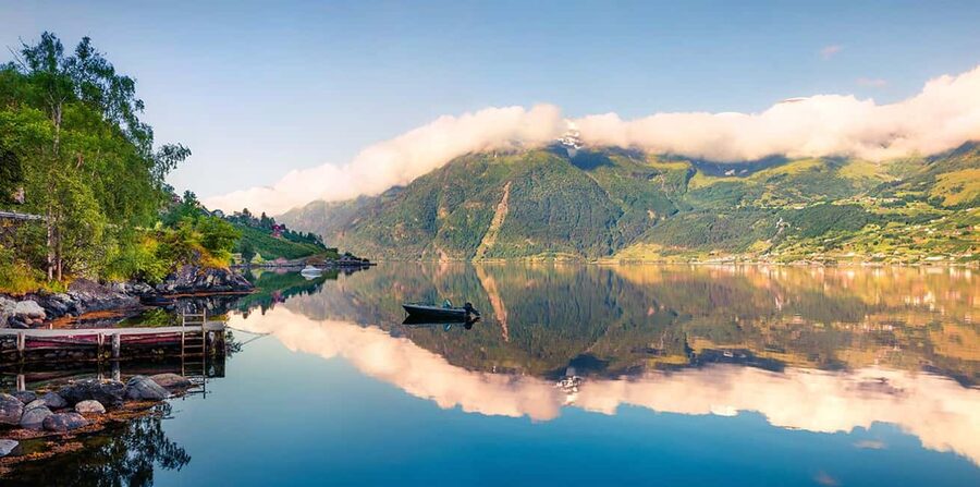 Bergen: Hardangerfjord & Waterfalls Bus Tour with Apple Pie - Waterfalls begin with Mørkhølsfossen and Fossen Bratte