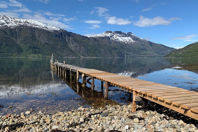 Bergen: Hardangerfjord, Waterfalls, Culture & Apple pie - What this Bergen to Hardangerfjord trip really offers