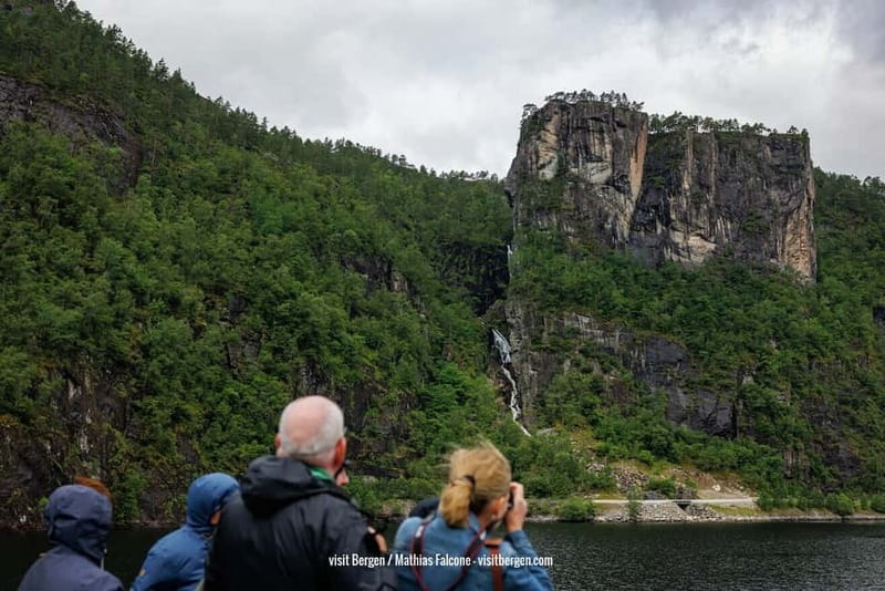 Bergen: Mostraumen Fjord & Waterfall Cruise - What the boat is like for a four-hour outing
