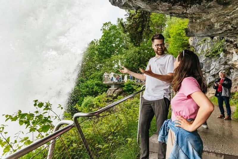 Bergen: Old Town and Waterfalls Guided Tour with Waffles - Fossen Bratte and the first mountain views